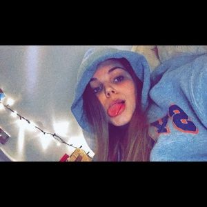 Meet your Posher, Trinity